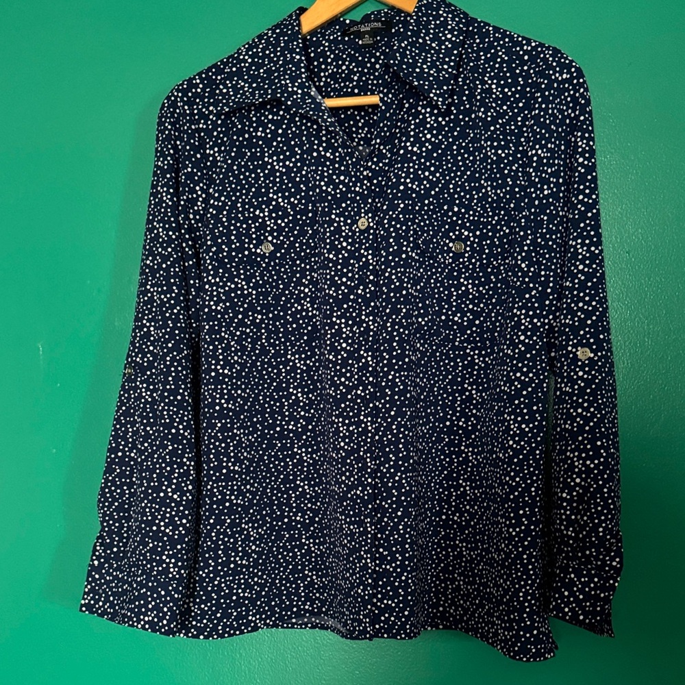 🔵⚪️🔵⚪️Notations Dark Blue Top with White Dots